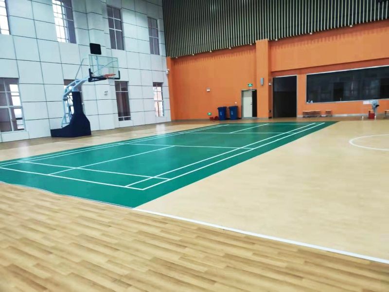 Piso de competição de badminton