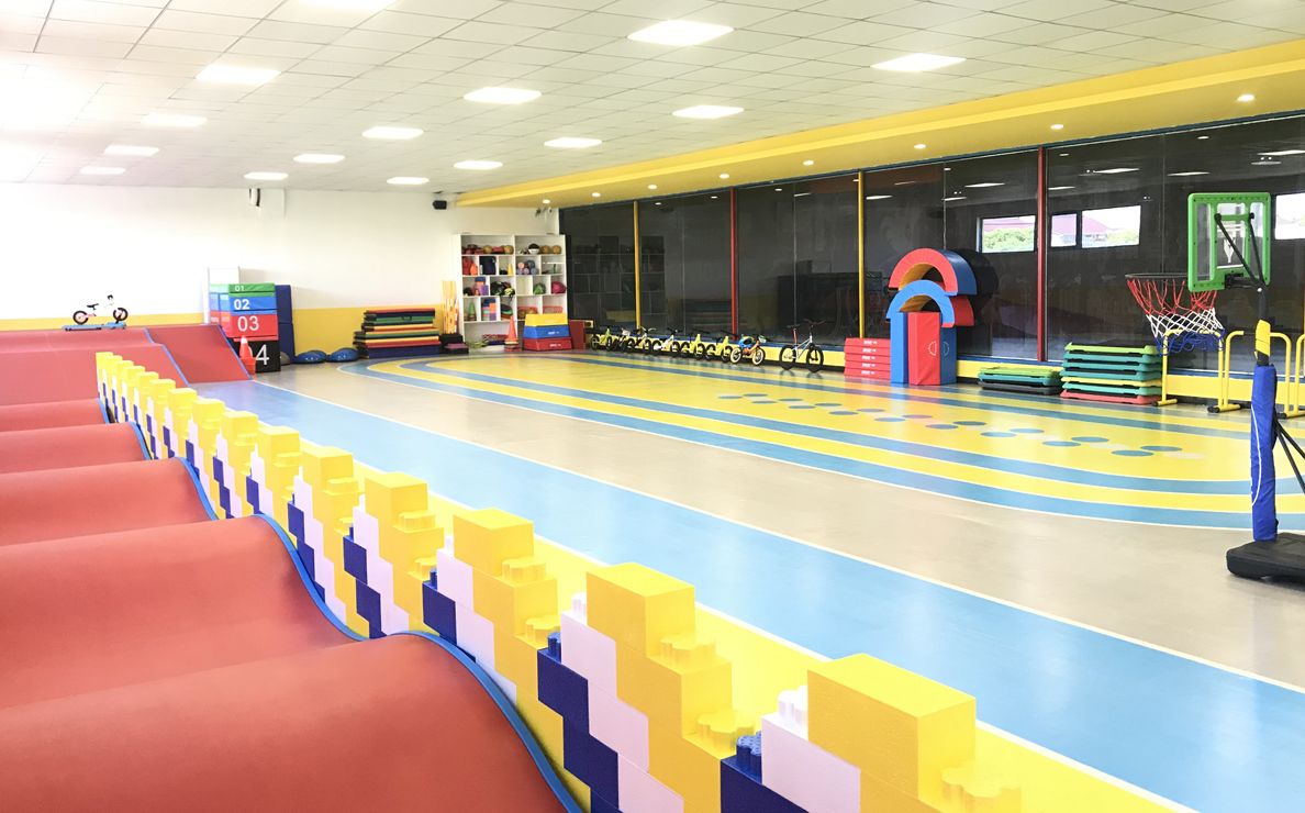 Sua visão, nosso design: Serviços de pisos de PVC personalizados FARFLY
    