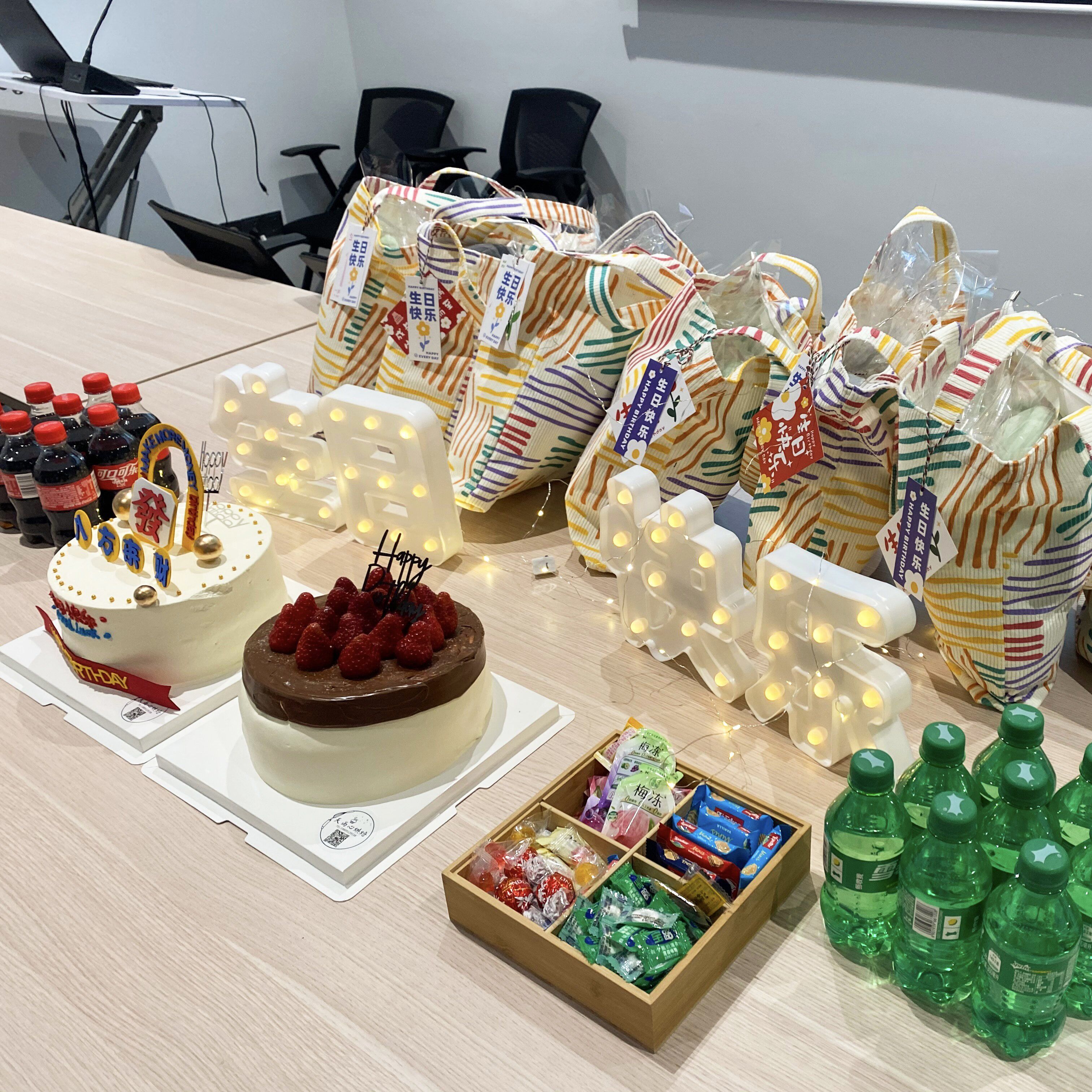 Farfly realiza a festa de aniversário dos funcionários do primeiro trimestre, criando um clima acolhedor para a equipe
